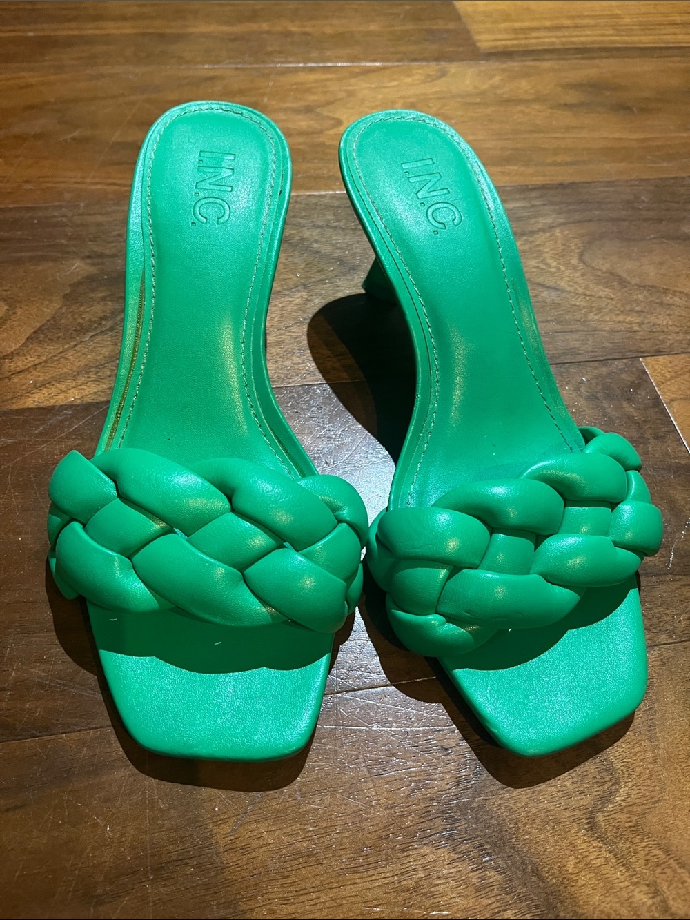 INC International Concepts Emerald Green Braided Slide Sandals (size 5.5)